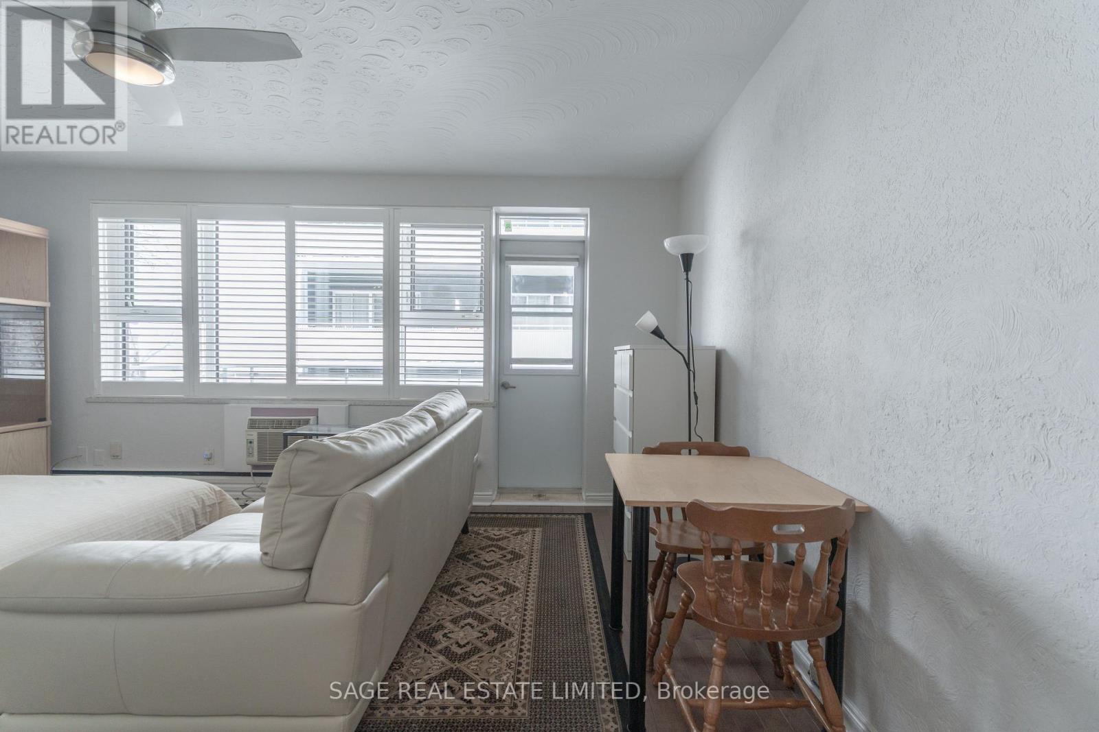 205 - 1901 Bayview Avenue E, Toronto, Ontario  M4G 3E4 - Photo 7 - C12947622