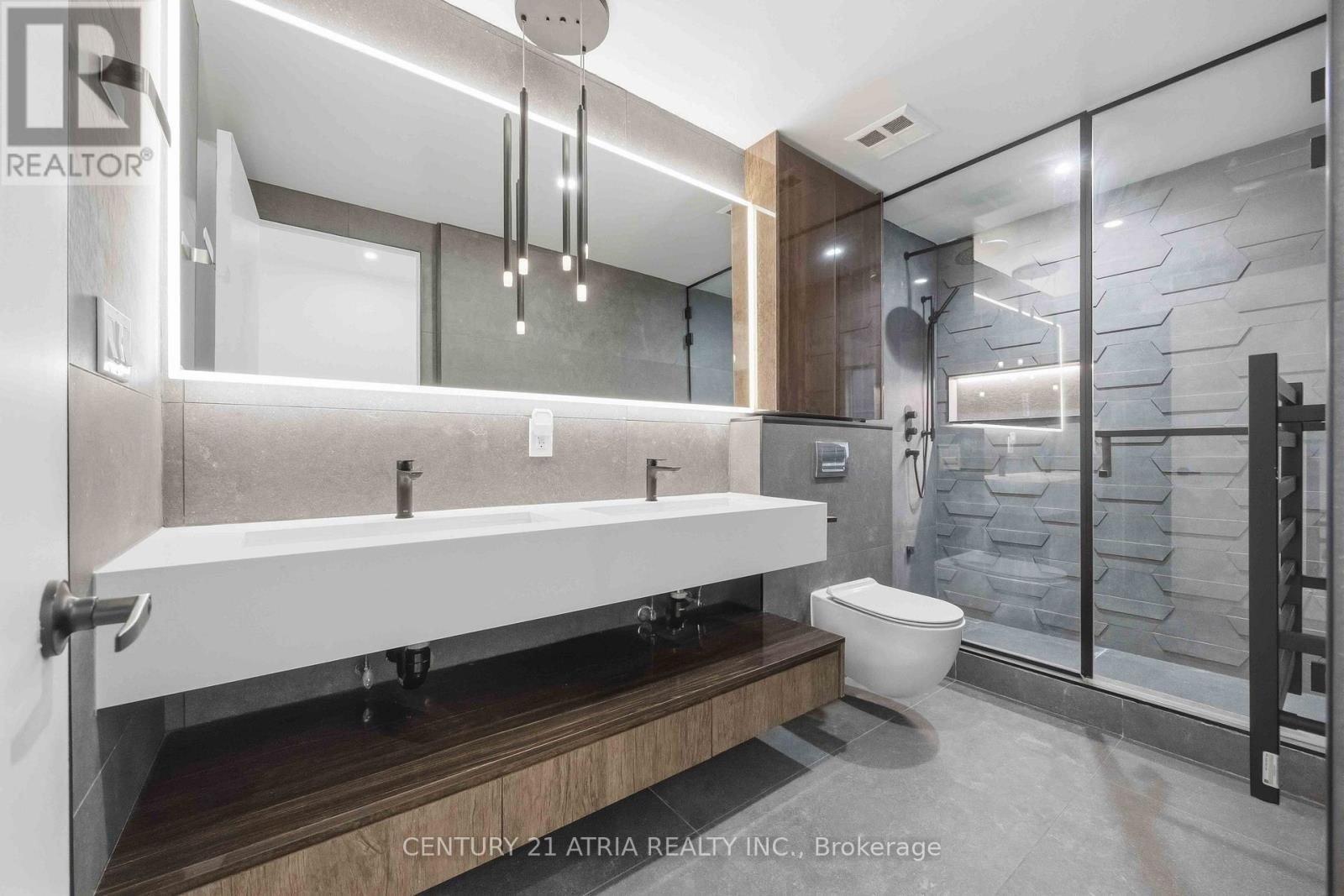 203 - 102 Bloor Street W, Toronto, Ontario  M5S 1M8 - Photo 14 - C12947634