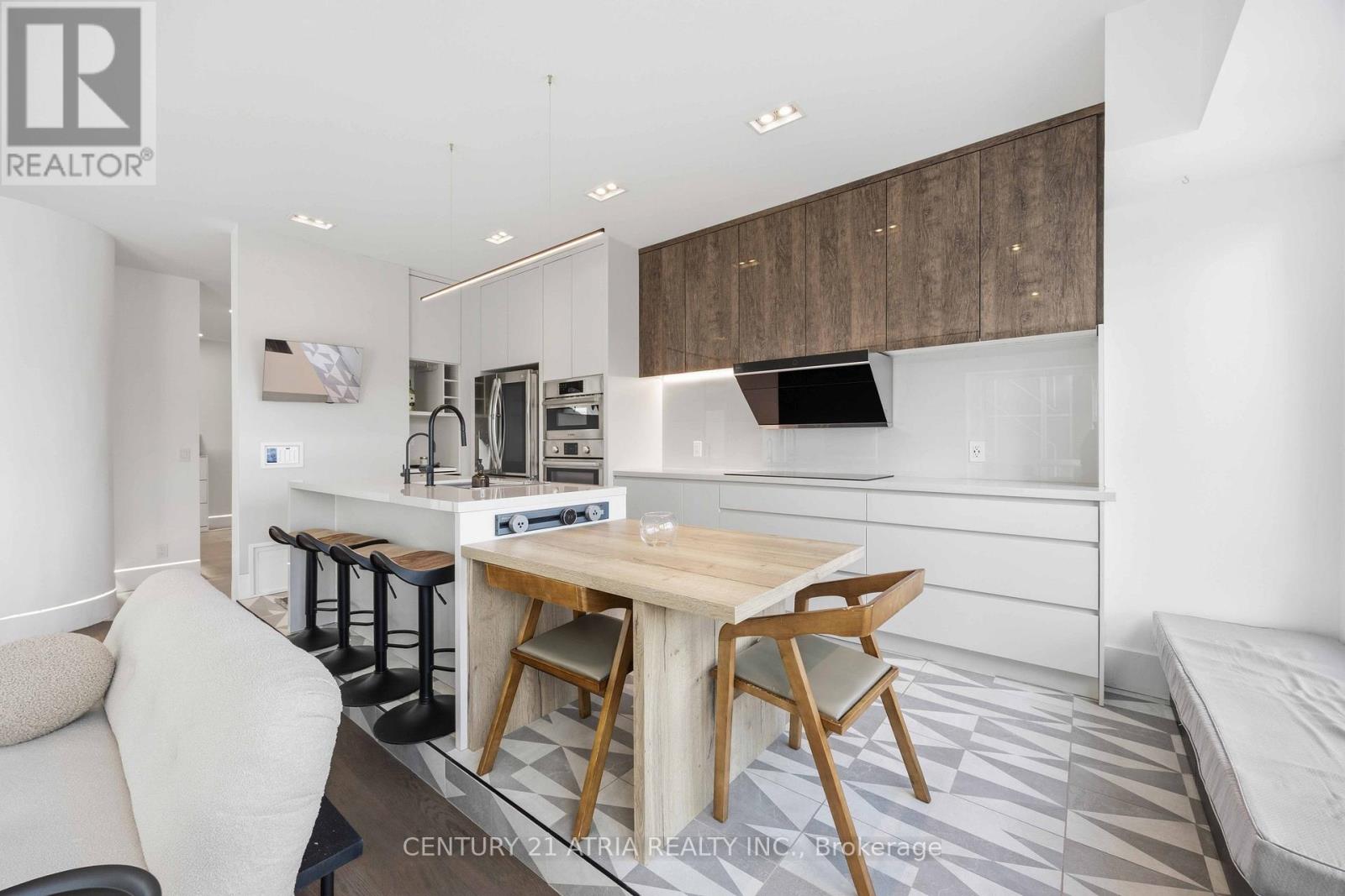 203 - 102 Bloor Street W, Toronto, Ontario  M5S 1M8 - Photo 7 - C12947634