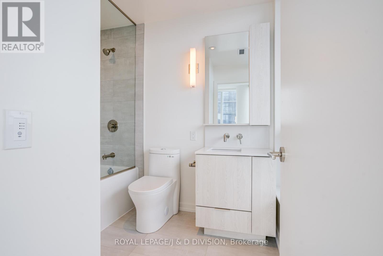 3112 - 110 Broadway Avenue, Toronto, Ontario  M4P 1V7 - Photo 16 - C12947656