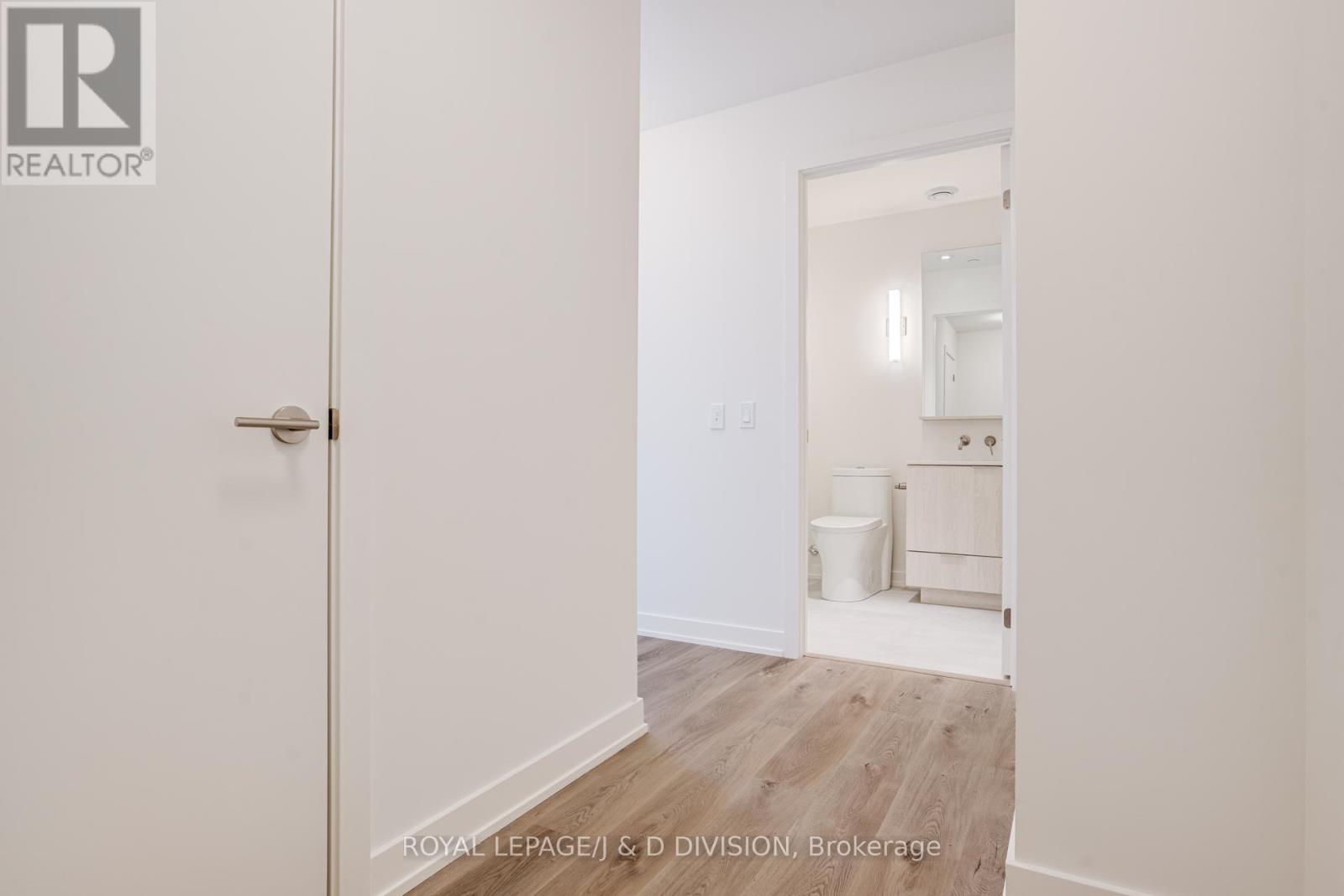 3112 - 110 Broadway Avenue, Toronto, Ontario  M4P 1V7 - Photo 3 - C12947656