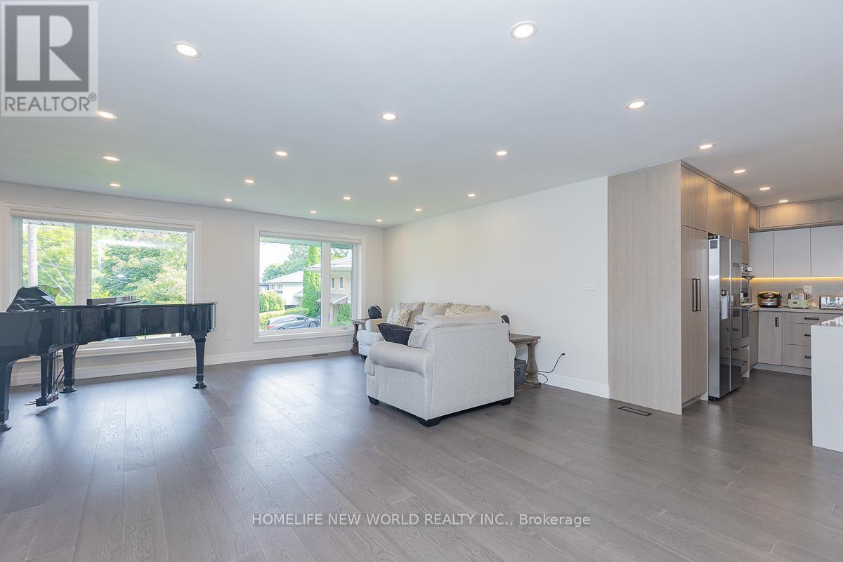 37 Shouldice Court, Toronto, Ontario  M2L 2S3 - Photo 25 - C12947736