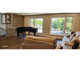 37 SHOULDICE COURT, Toronto, Ontario