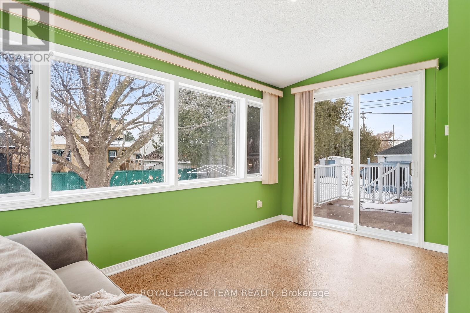 336 Ducharme Boulevard, Ottawa, Ontario  K1L 6T6 - Photo 17 - X12947500