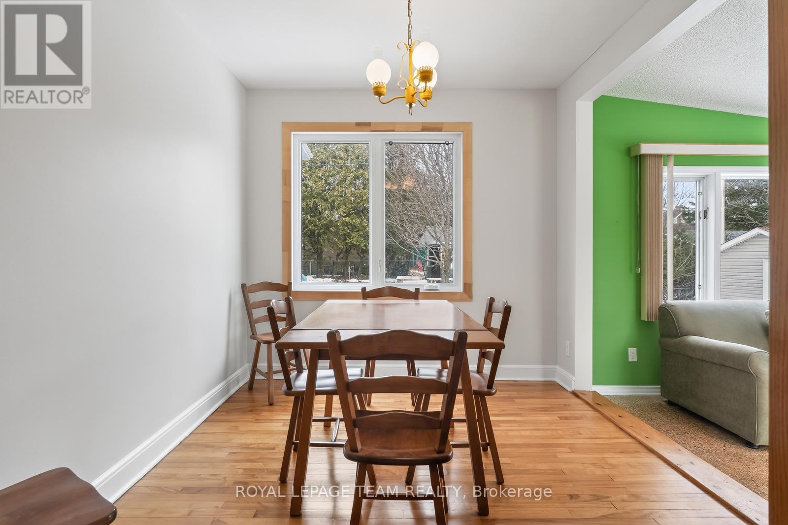 336 Ducharme Boulevard, Ottawa, Ontario  K1L 6T6 - Photo 9 - X12947500