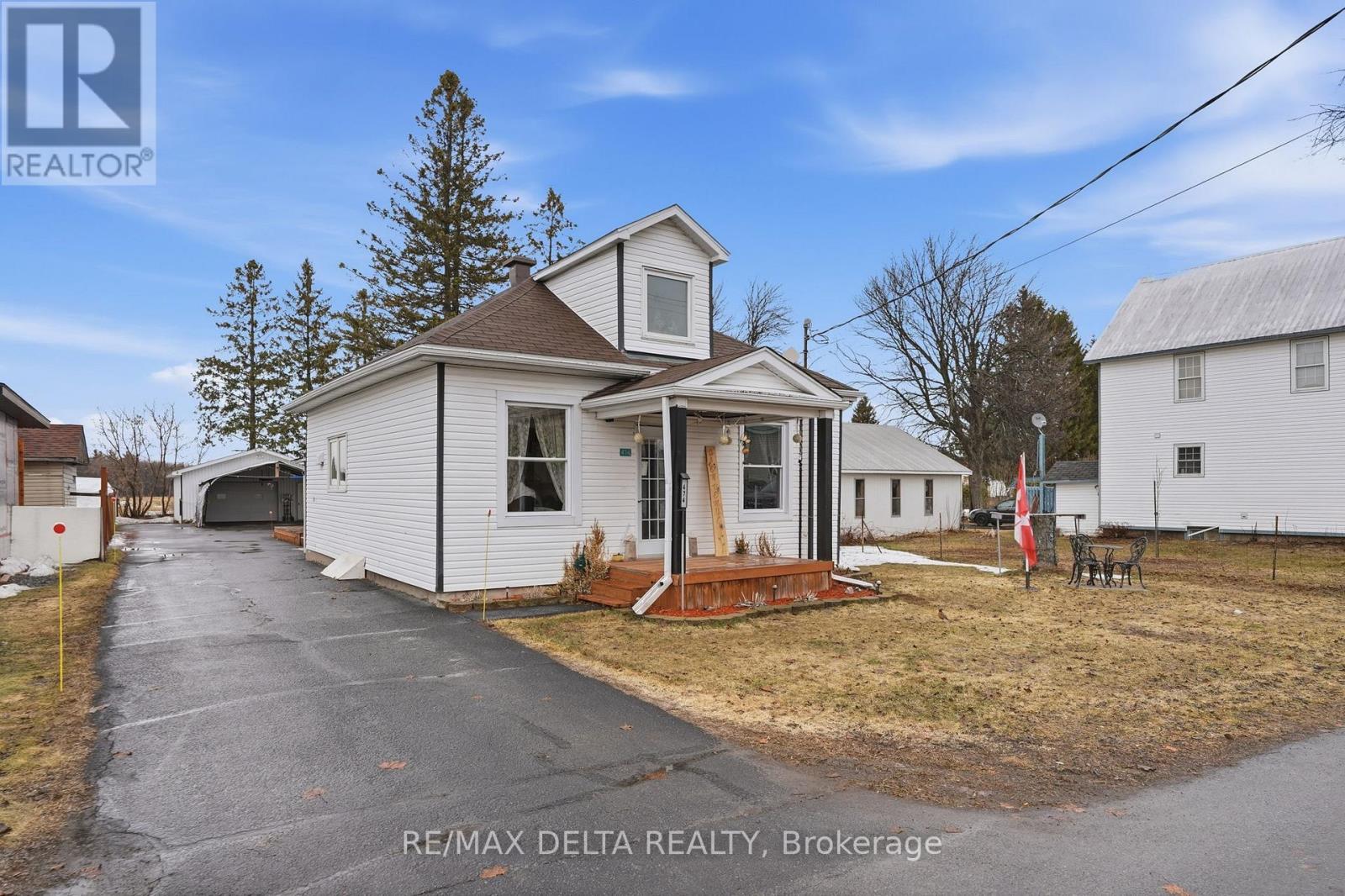 474 Telegraph Road, Alfred And Plantagenet, Ontario  K0B 1A0 - Photo 2 - X12947616