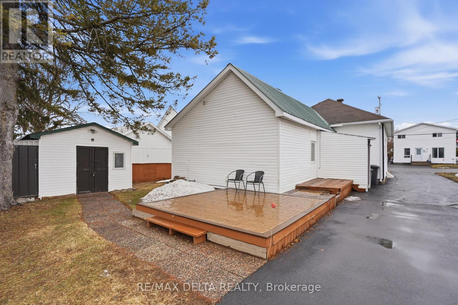 474 Telegraph Road, Alfred And Plantagenet, Ontario  K0B 1A0 - Photo 3 - X12947616