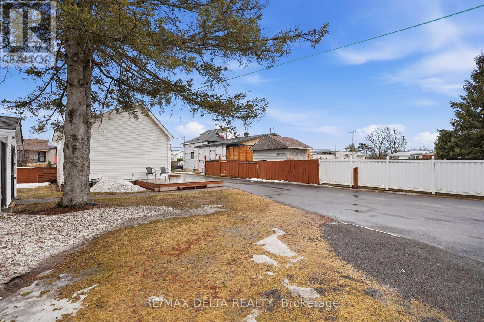 474 Telegraph Road, Alfred And Plantagenet, Ontario  K0B 1A0 - Photo 5 - X12947616