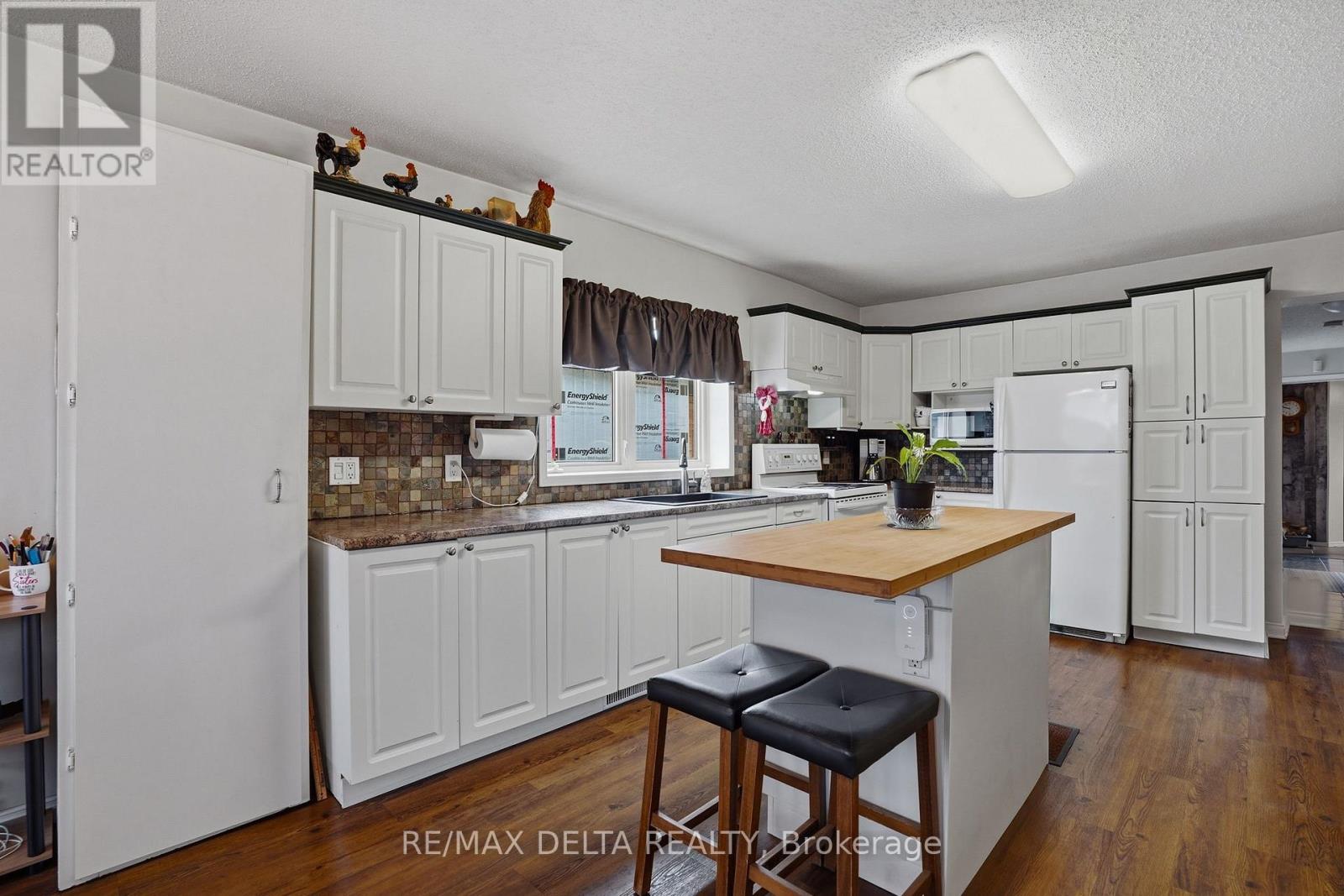 474 Telegraph Road, Alfred And Plantagenet, Ontario  K0B 1A0 - Photo 9 - X12947616