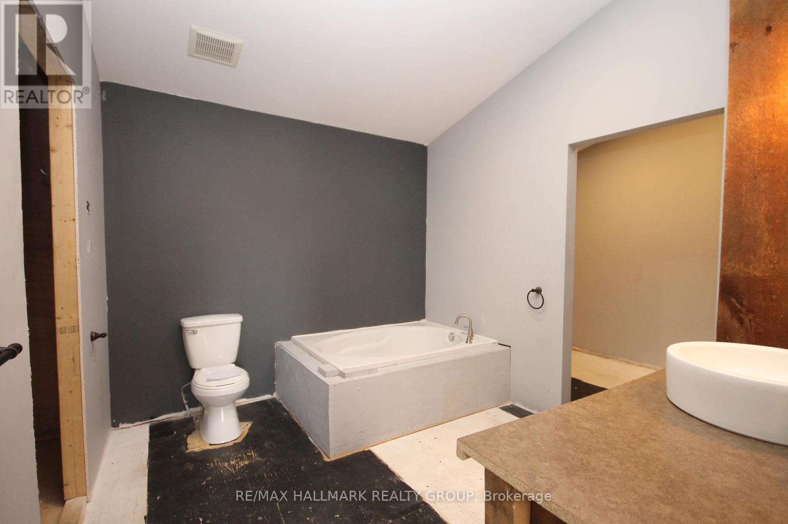 74 Mcgonigal Street W, Arnprior, Ontario  K7S 2R8 - Photo 16 - X12947738