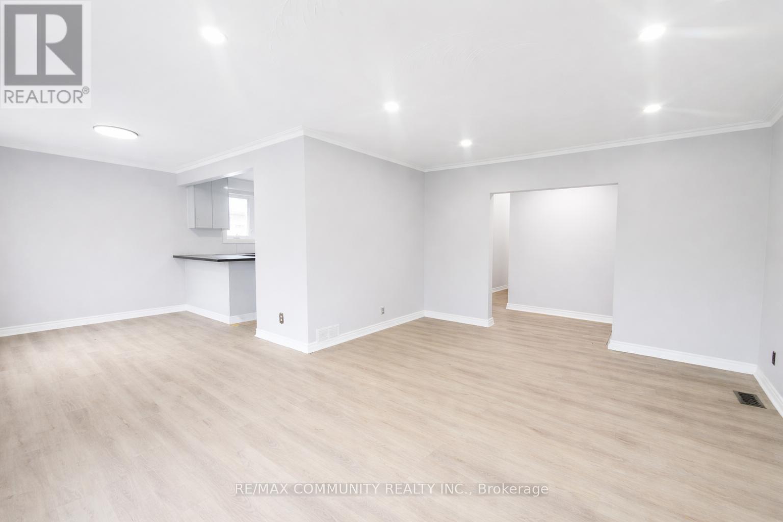 Main - 70 Brantwood Drive, Toronto, Ontario  M1H 2G6 - Photo 11 - E12947476