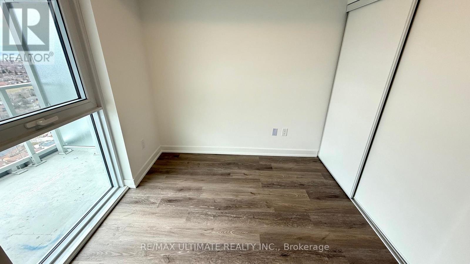 2105 - 1010 Sandy Beach Road, Pickering, Ontario  L1W 3V9 - Photo 14 - E12947548