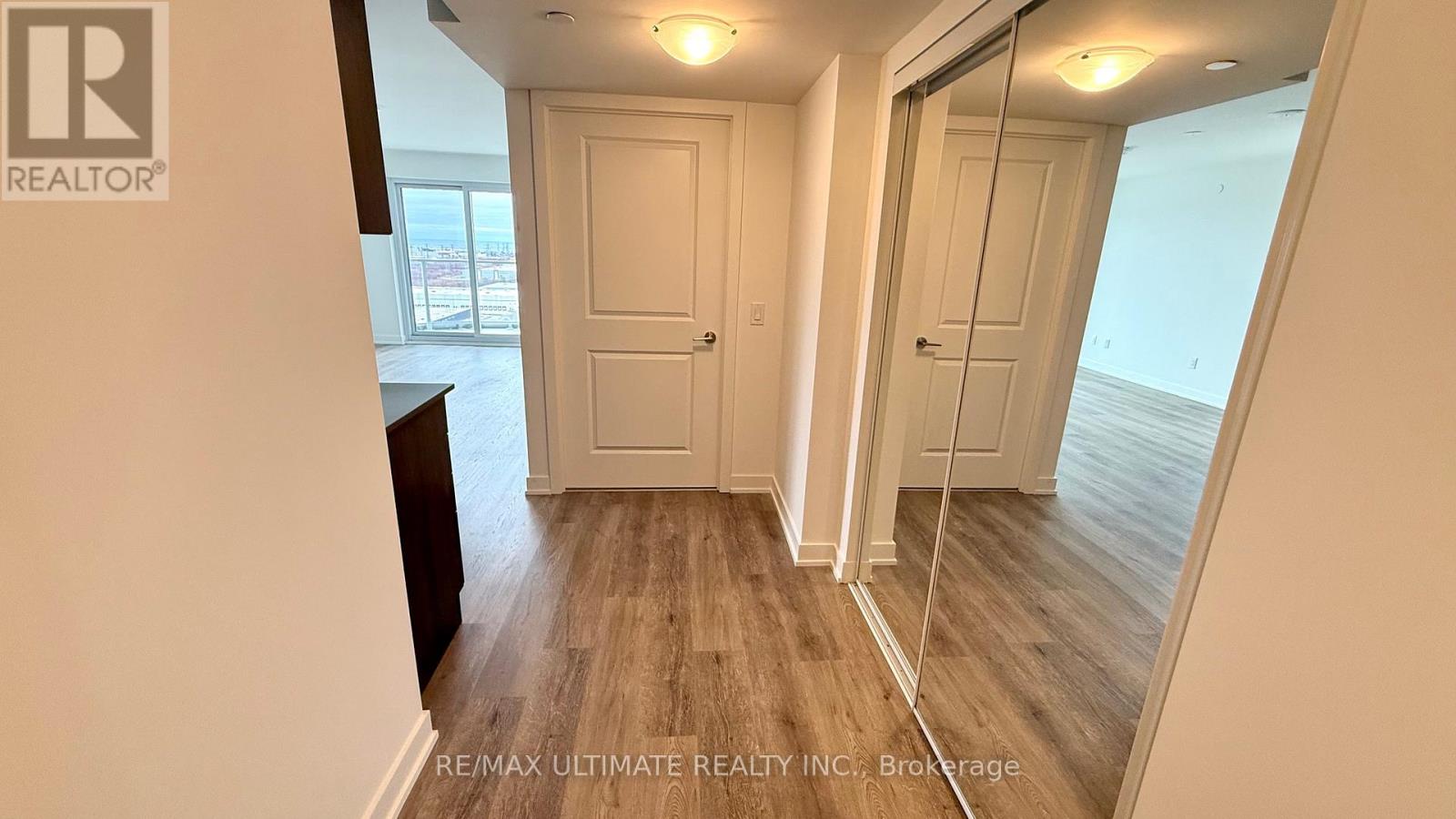 2105 - 1010 Sandy Beach Road, Pickering, Ontario  L1W 3V9 - Photo 5 - E12947548