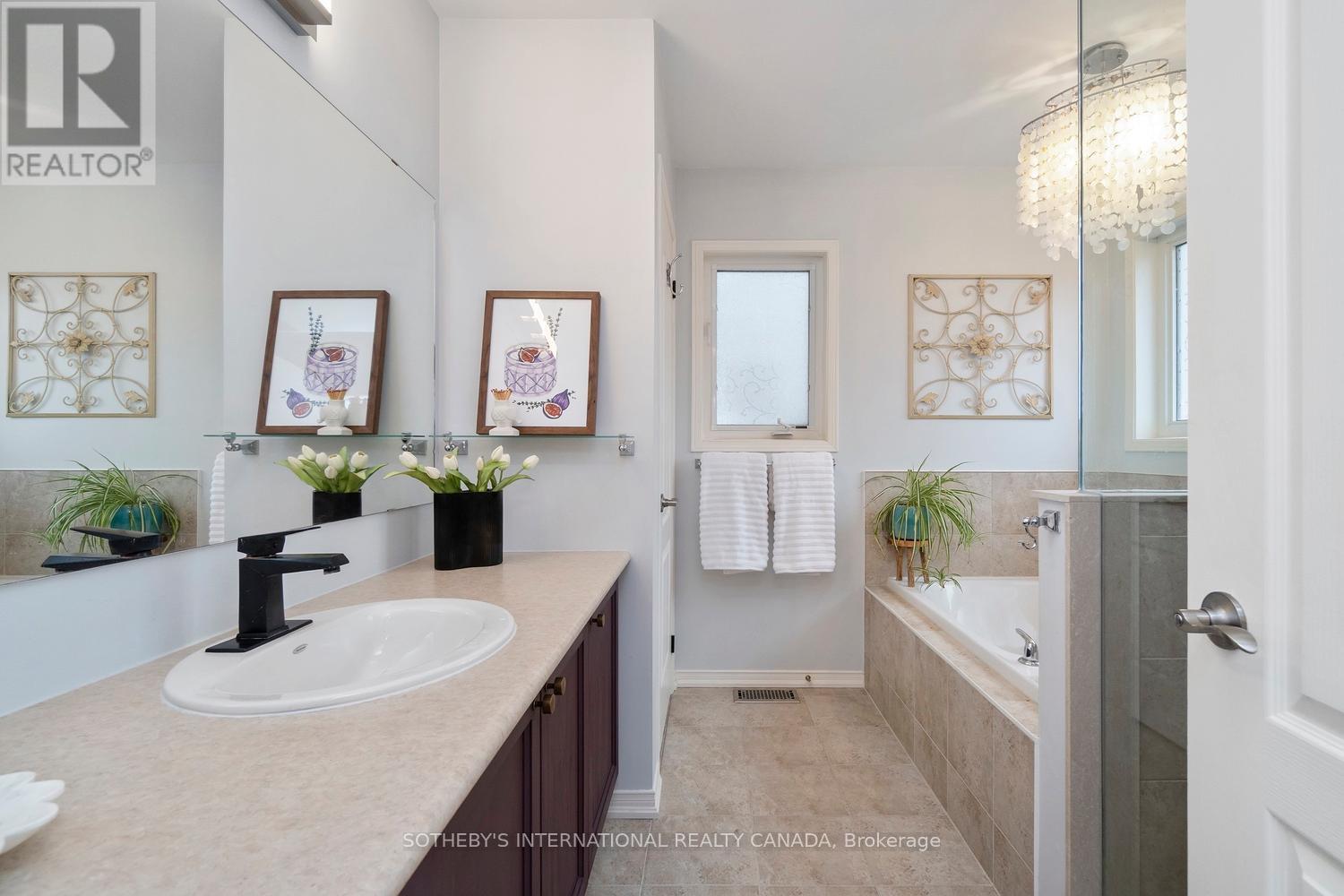 114 Strandmore Circle, Whitby, Ontario  L1M 0C2 - Photo 36 - E12947710