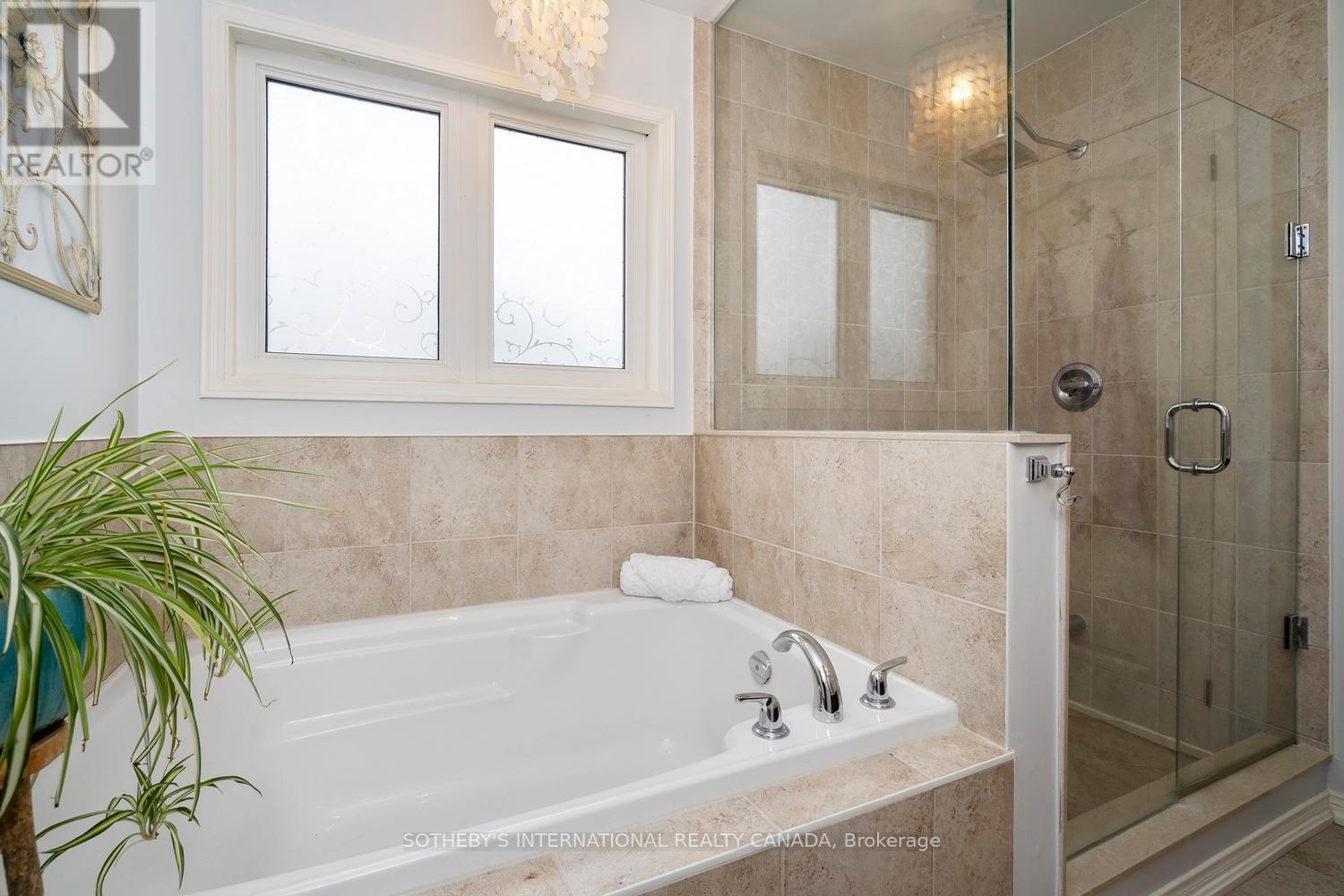 114 Strandmore Circle, Whitby, Ontario  L1M 0C2 - Photo 37 - E12947710