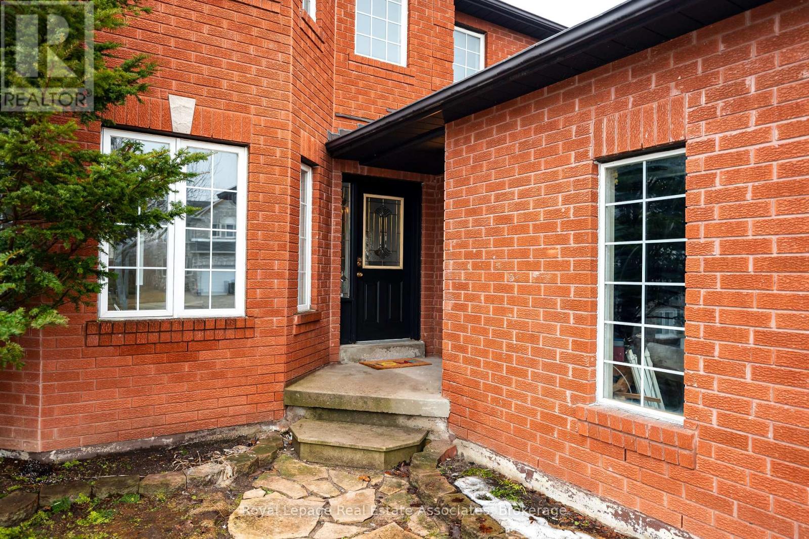 1101 Corrie Street, Innisfil, Ontario  L9S 1T7 - Photo 4 - N12947470