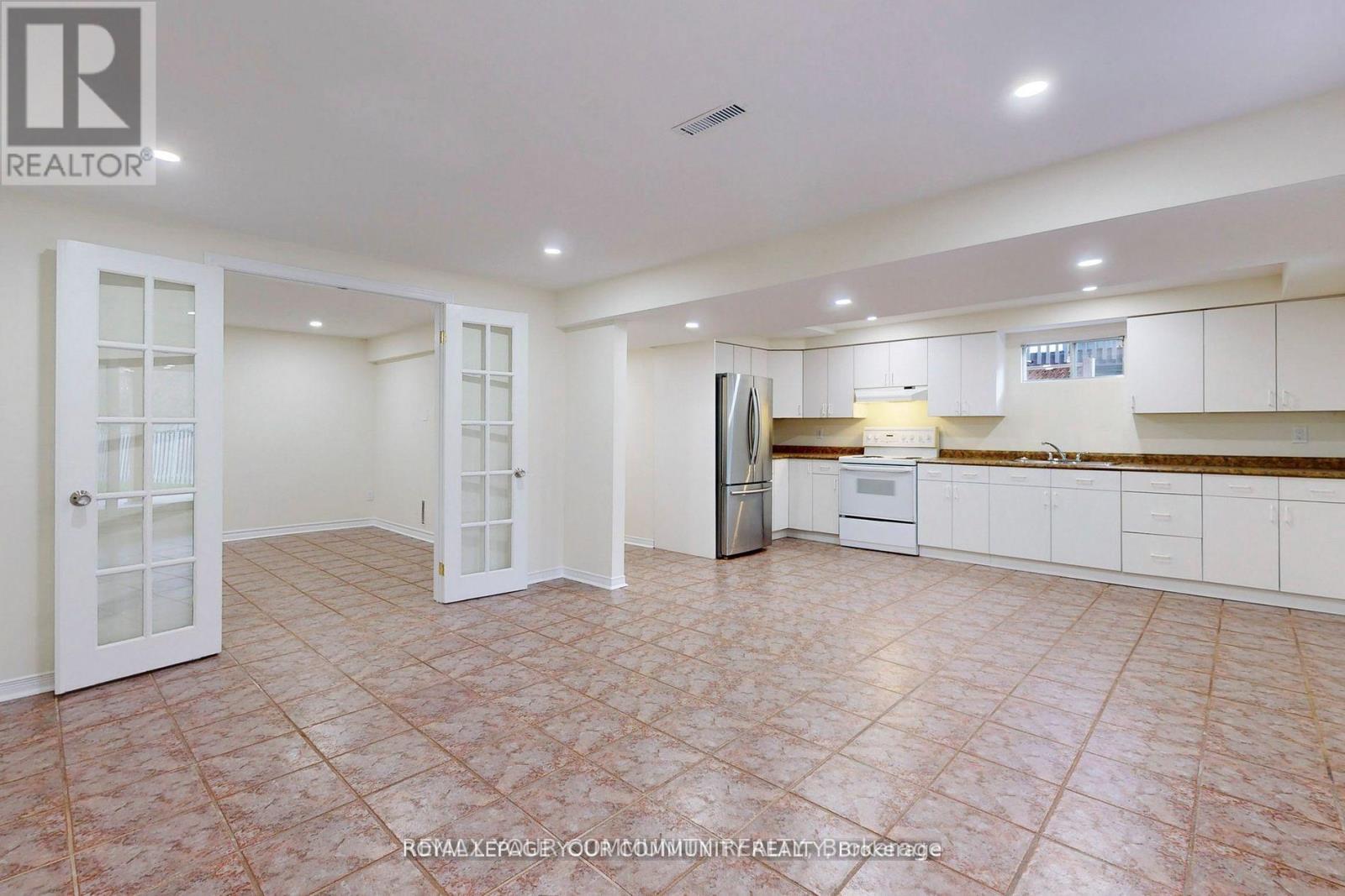 Bsmnt - 136 Woodcroft Lane, Vaughan, Ontario  L4L 6T4 - Photo 6 - N12947566