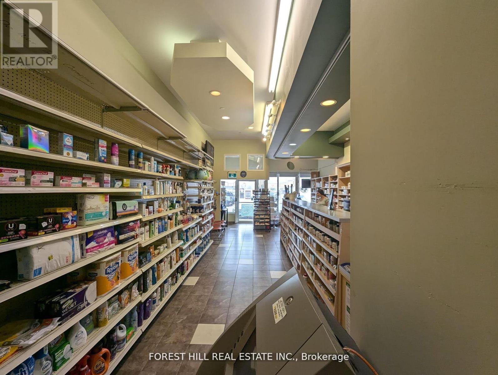 16 - 9100 Jane Street, Vaughan, Ontario  L4K 0A4 - Photo 2 - N12947572