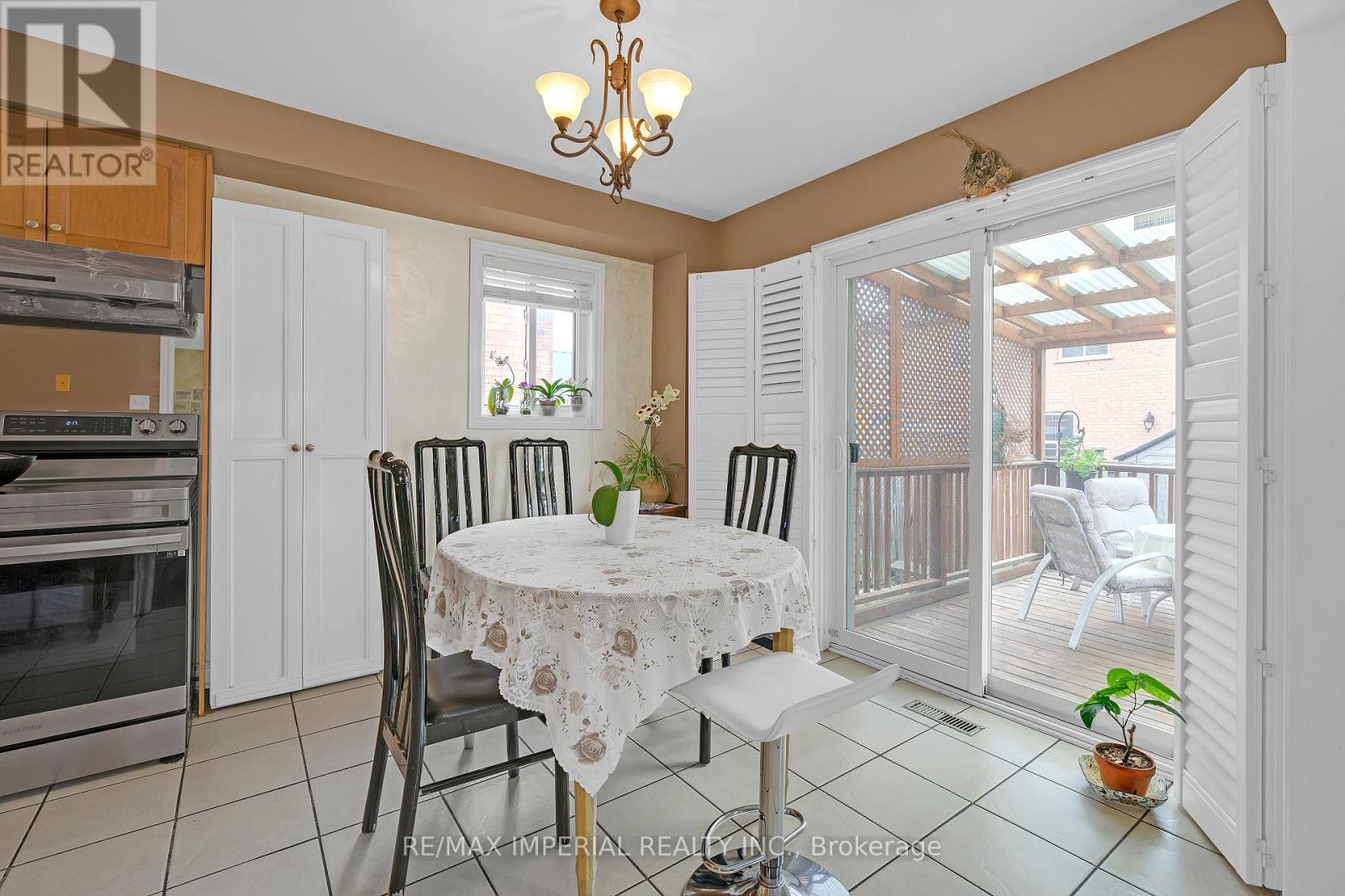 39 Monte Cristi Street S, Vaughan, Ontario  L6A 3H8 - Photo 17 - N12947626