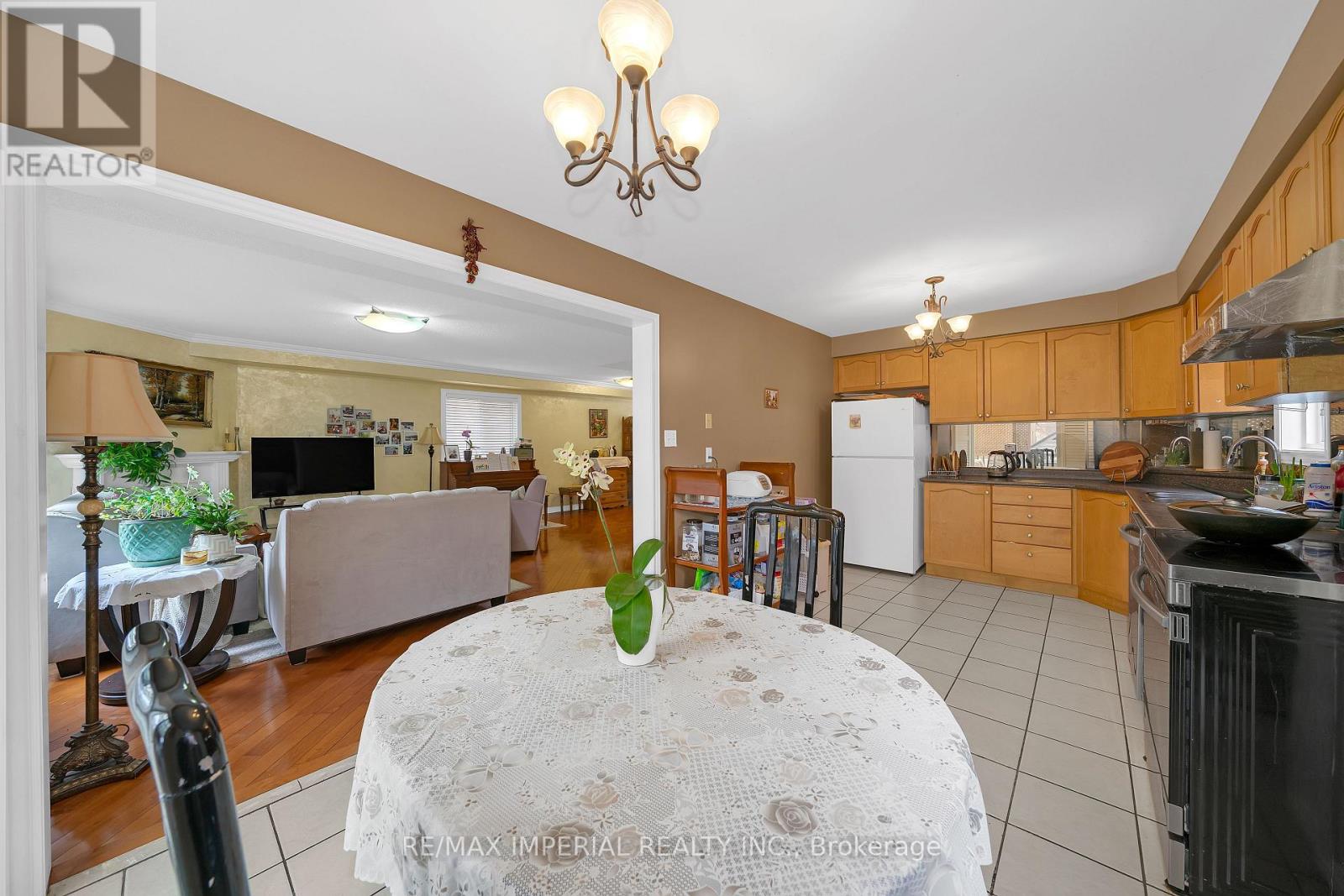 39 Monte Cristi Street S, Vaughan, Ontario  L6A 3H8 - Photo 21 - N12947626