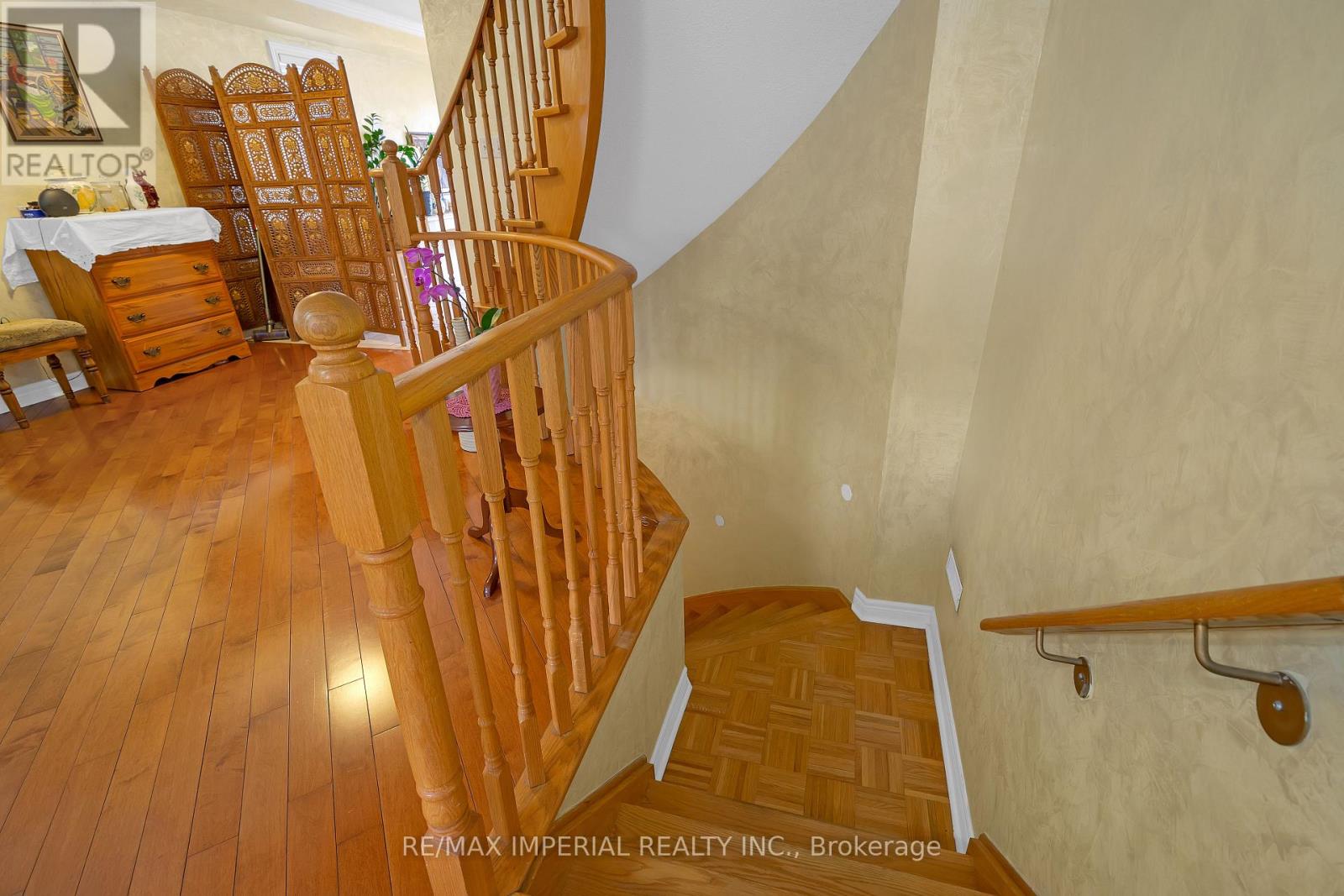 39 Monte Cristi Street S, Vaughan, Ontario  L6A 3H8 - Photo 23 - N12947626
