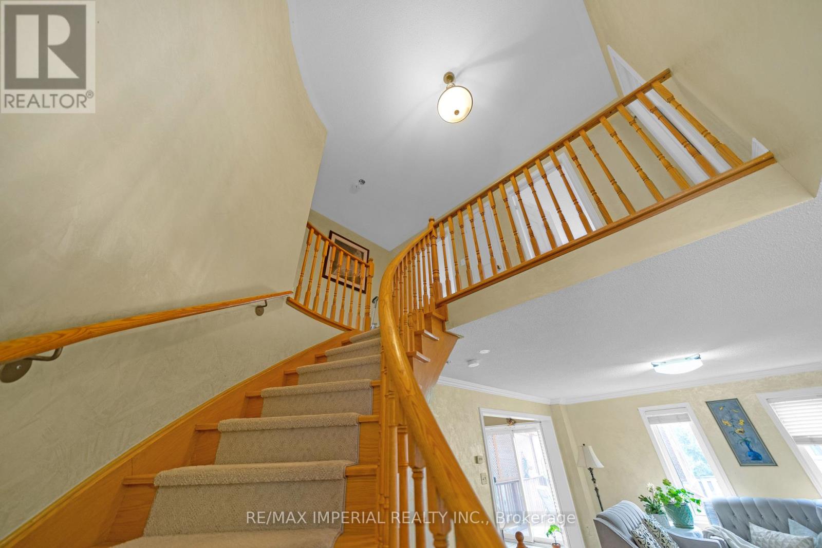 39 Monte Cristi Street S, Vaughan, Ontario  L6A 3H8 - Photo 34 - N12947626