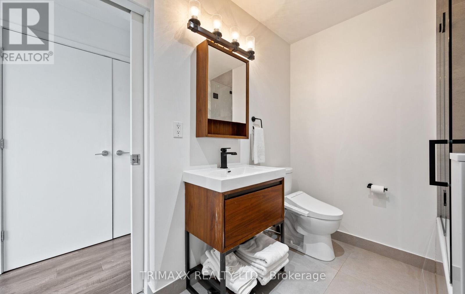 403 - 60 Bathurst Street, Toronto, Ontario  M5V 2P4 - Photo 22 - C12945840