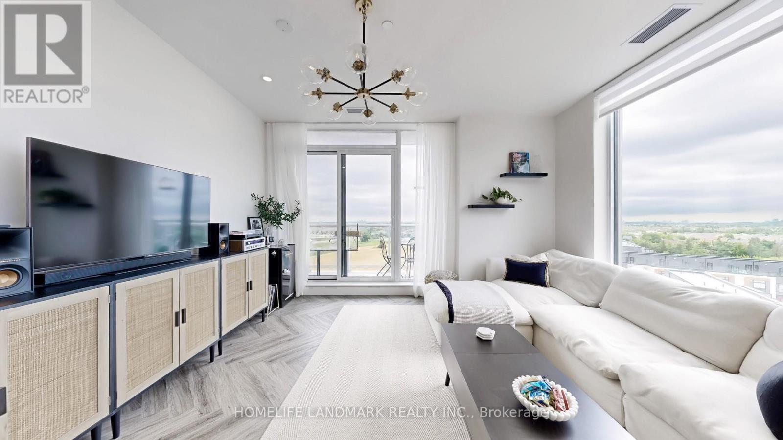 812 - 6 David Eyer Road, Richmond Hill, Ontario  L4S 0N5 - Photo 5 - N12947692