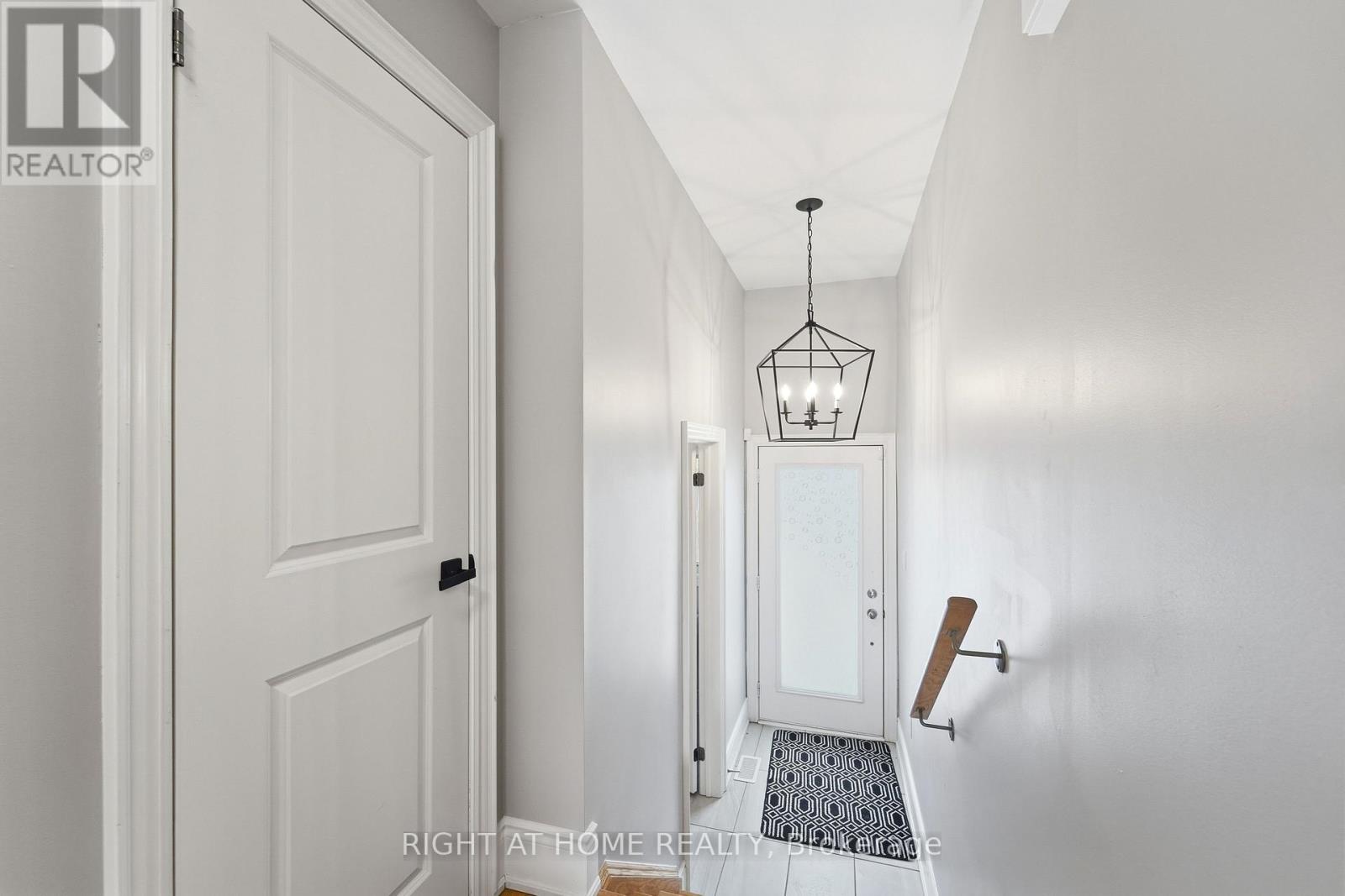 57 Drover Circle, Whitchurch-Stouffville, Ontario  L4A 7G4 - Photo 2 - N12947704