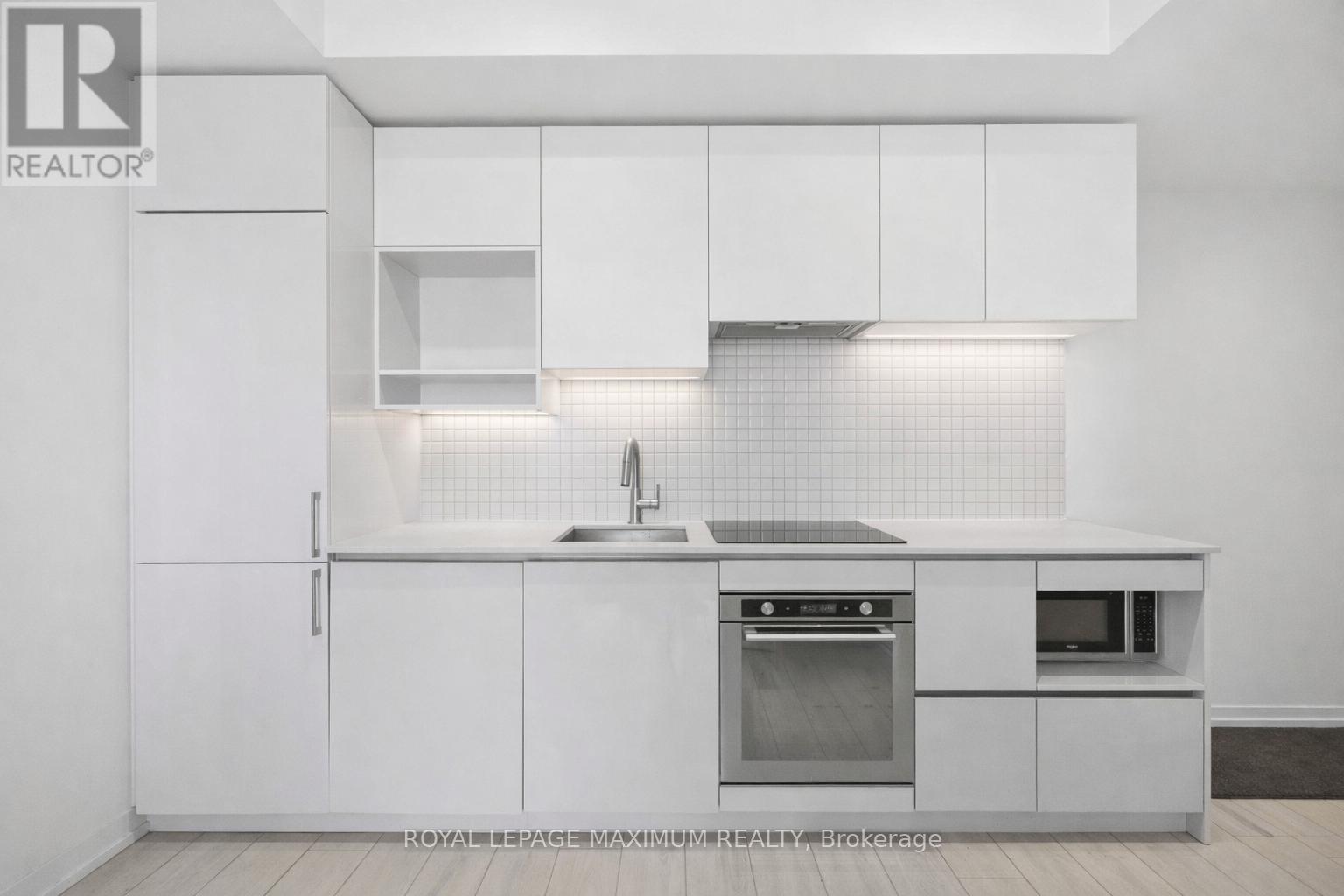 5512 - 5 Buttermill Avenue, Vaughan, Ontario  L4K 0J5 - Photo 5 - N12947768