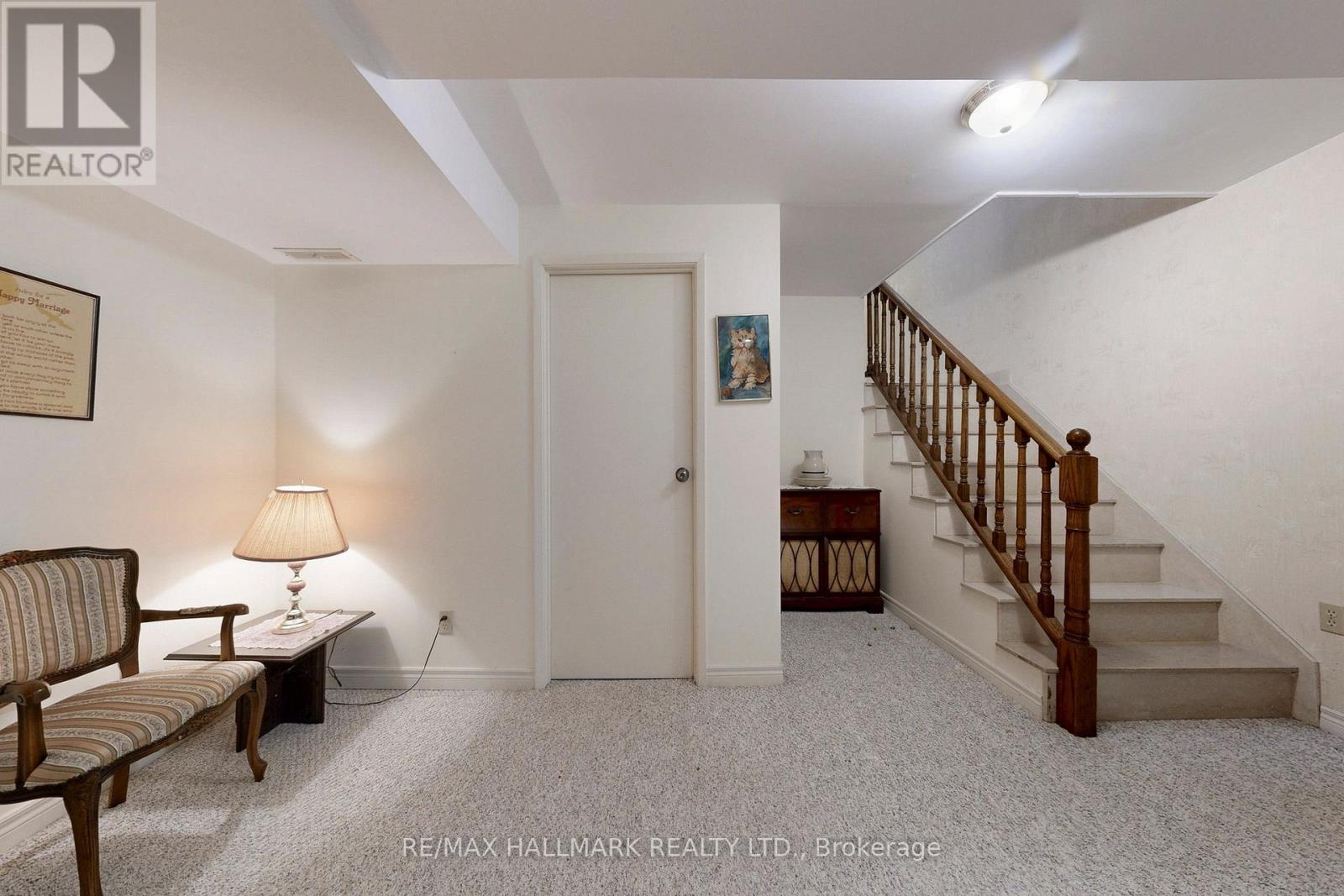 101 Leyburn Avenue, Richmond Hill, Ontario  L4C 0J6 - Photo 12 - N12941474