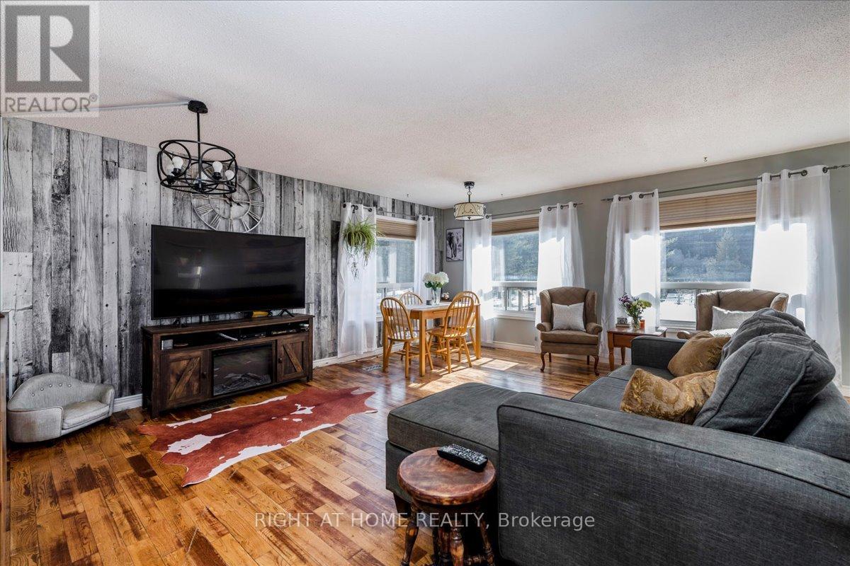 177 Medonte 2 Side Road, Oro-Medonte, Ontario  L0K 1E0 - Photo 10 - S12947570