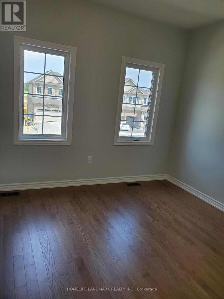 8 Greer Street, Barrie (Painswick South), Ontario  L9J 0R4 - Photo 11 - S12947638