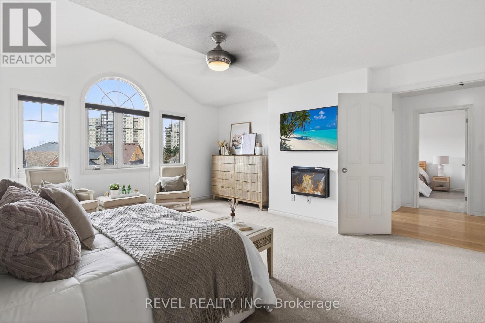 3190 Pincombe Drive, London South, Ontario  N6L 0B4 - Photo 31 - X12945976