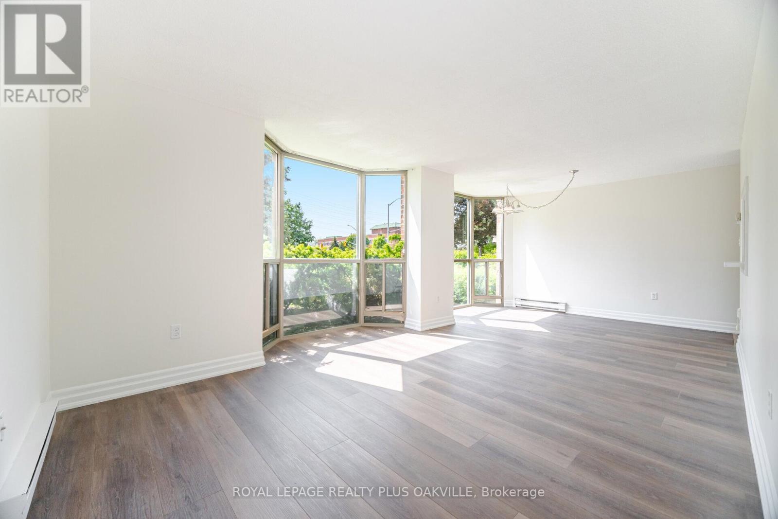 104 - 1225 North Shore Boulevard E, Burlington, Ontario  L7S 1Z6 - Photo 12 - W12947472