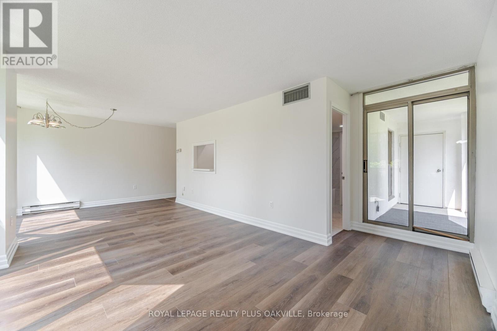 104 - 1225 North Shore Boulevard E, Burlington, Ontario  L7S 1Z6 - Photo 16 - W12947472