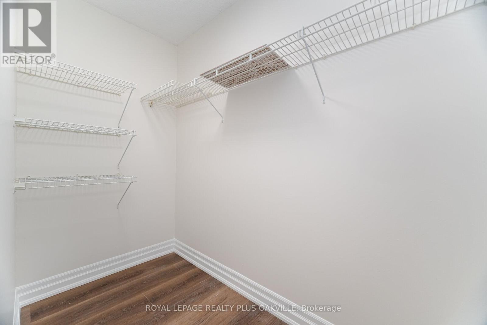 104 - 1225 North Shore Boulevard E, Burlington, Ontario  L7S 1Z6 - Photo 28 - W12947472