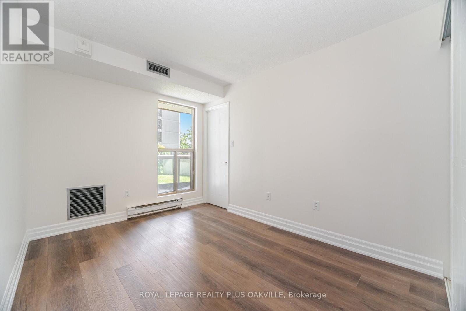 104 - 1225 North Shore Boulevard E, Burlington, Ontario  L7S 1Z6 - Photo 29 - W12947472