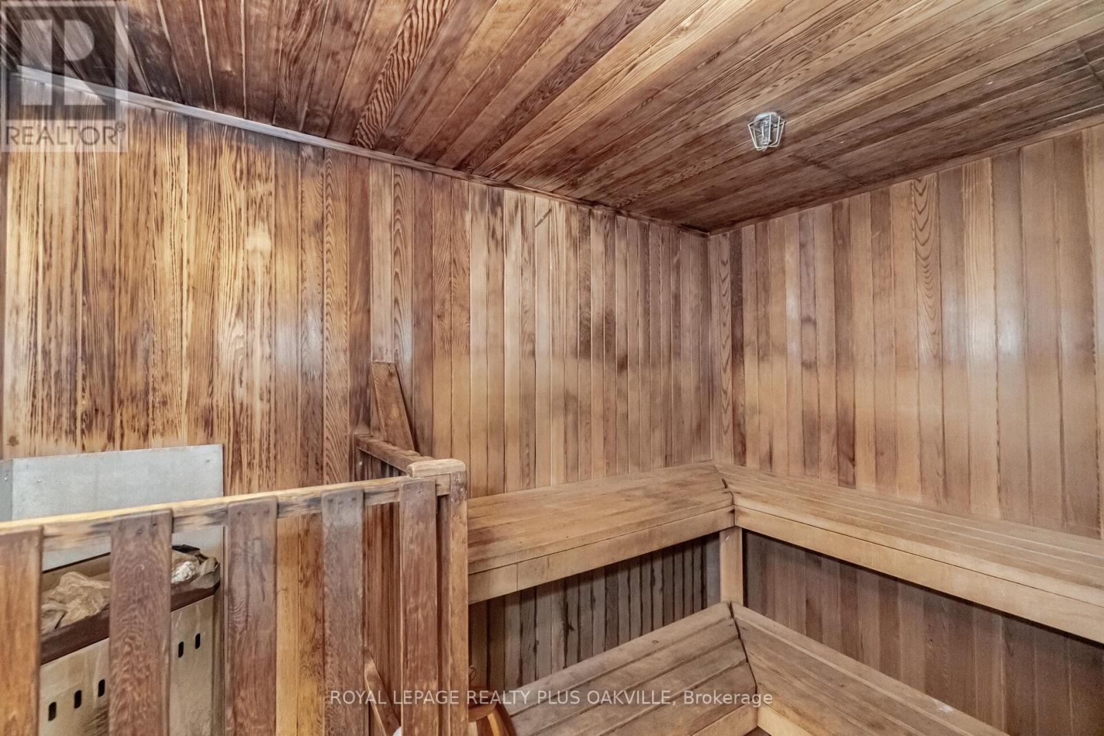 104 - 1225 North Shore Boulevard E, Burlington, Ontario  L7S 1Z6 - Photo 38 - W12947472