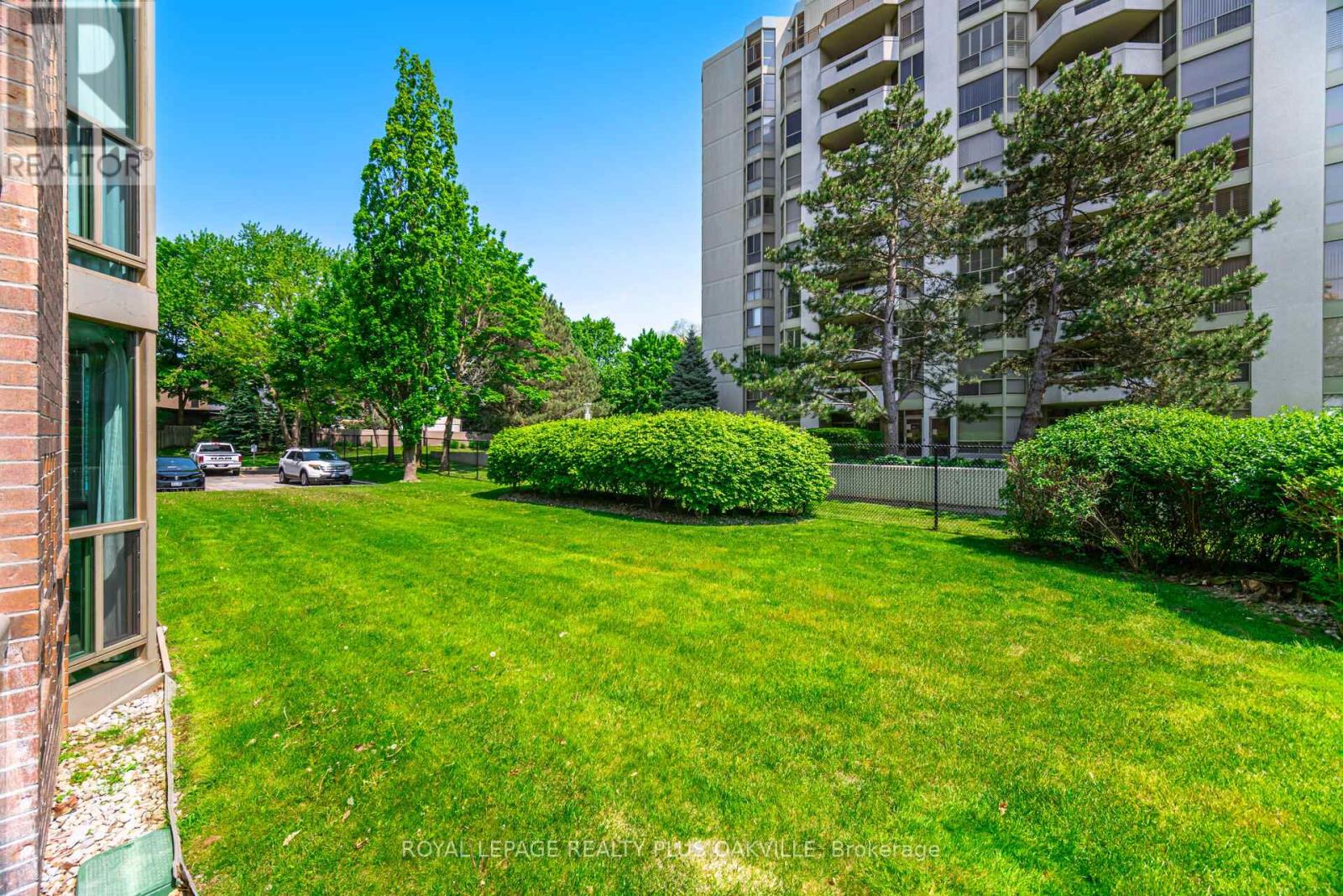 104 - 1225 North Shore Boulevard E, Burlington, Ontario  L7S 1Z6 - Photo 41 - W12947472