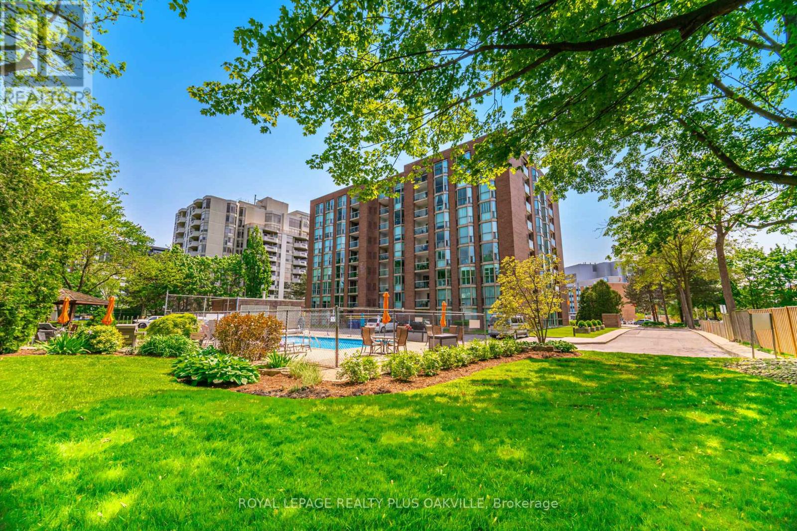 104 - 1225 North Shore Boulevard E, Burlington, Ontario  L7S 1Z6 - Photo 44 - W12947472