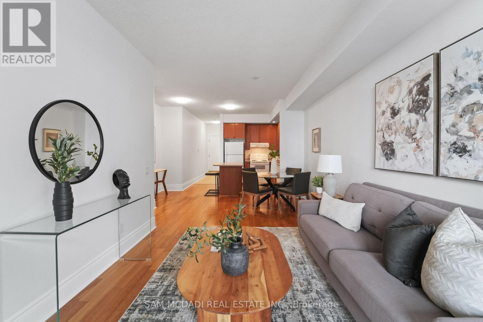 2002 - 5229 Dundas Street W, Toronto, Ontario  M9B 6L9 - Photo 11 - W12947480