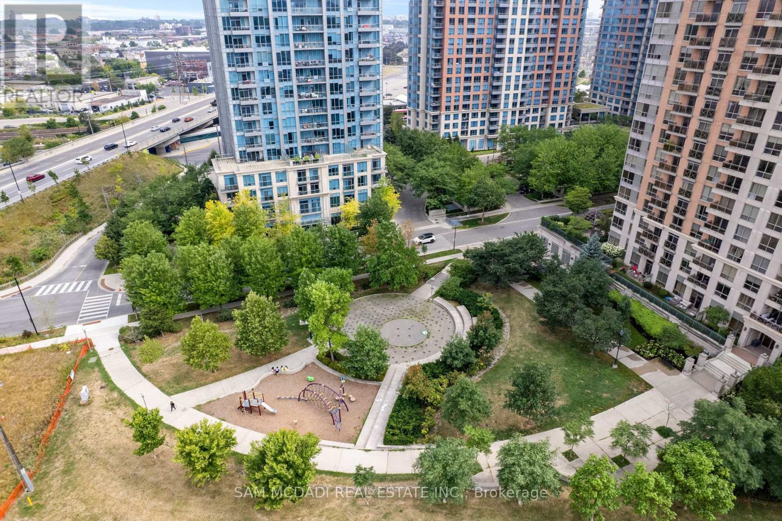 2002 - 5229 Dundas Street W, Toronto, Ontario  M9B 6L9 - Photo 27 - W12947480