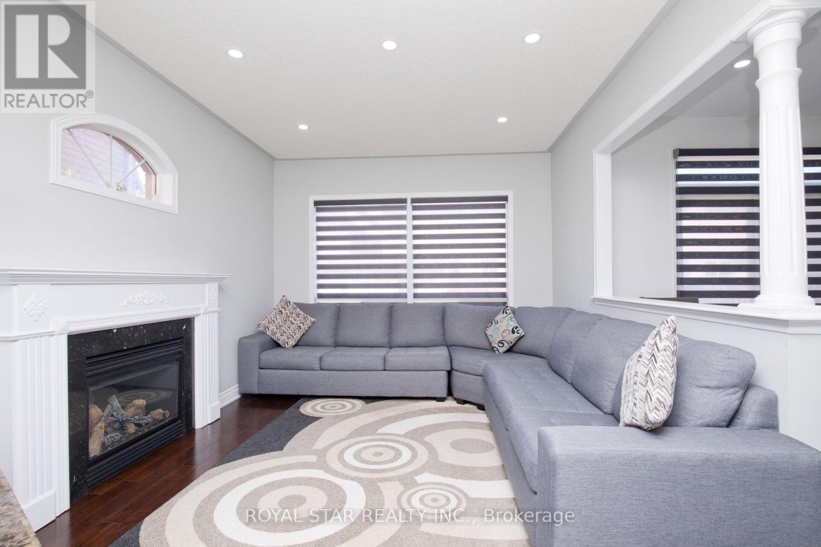 51 Cape Dorset Crescent, Brampton, Ontario  L6R 3K9 - Photo 10 - W12947506