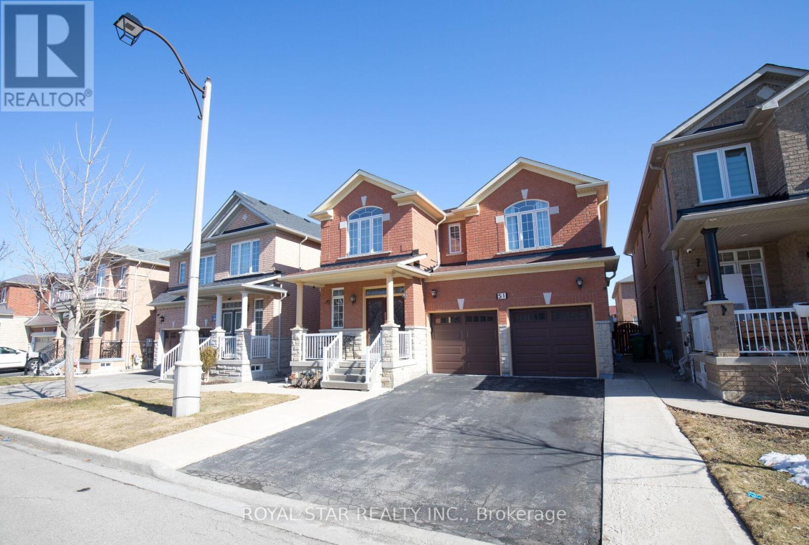 51 Cape Dorset Crescent, Brampton, Ontario  L6R 3K9 - Photo 2 - W12947506