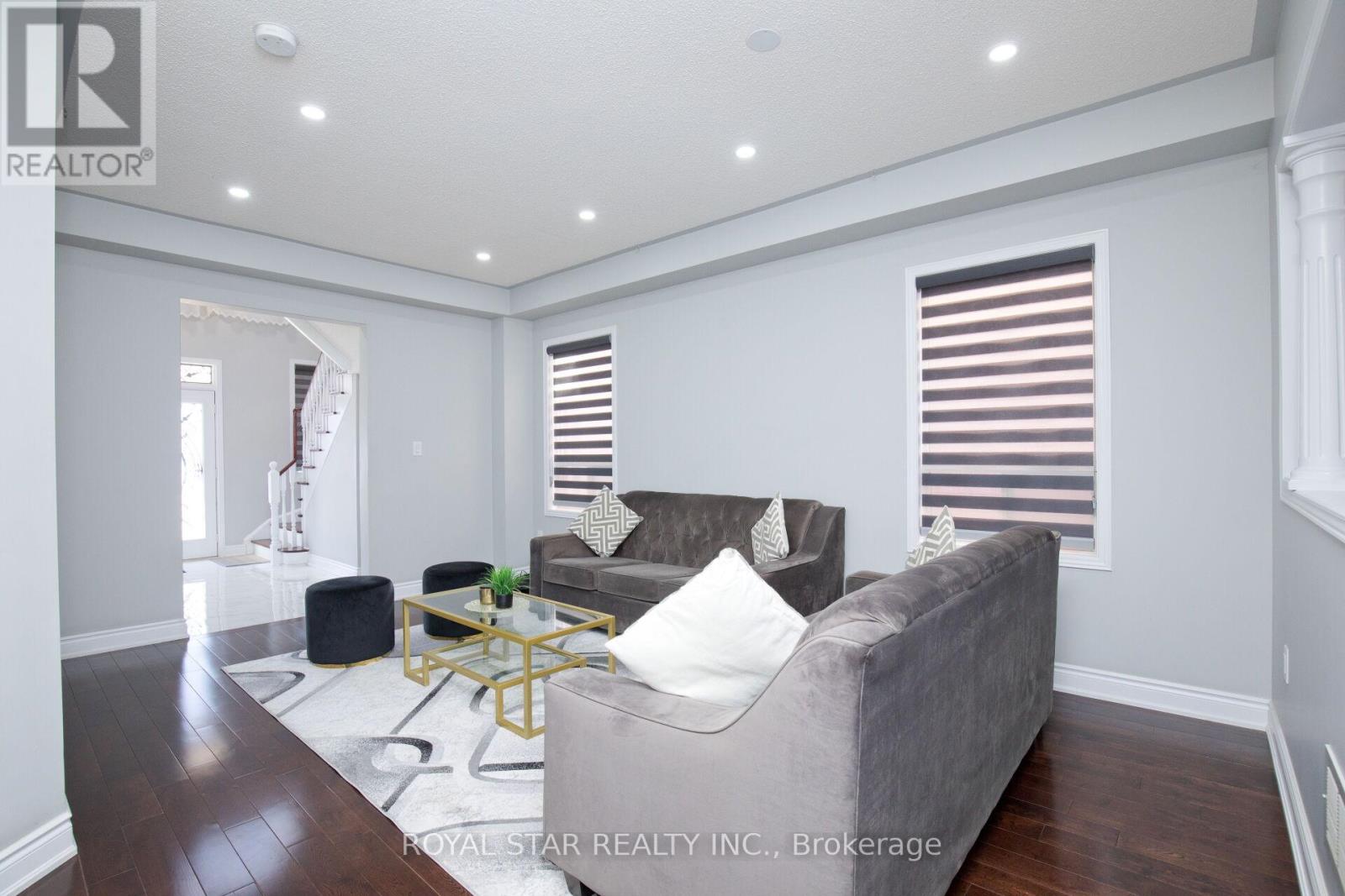 51 Cape Dorset Crescent, Brampton, Ontario  L6R 3K9 - Photo 7 - W12947506