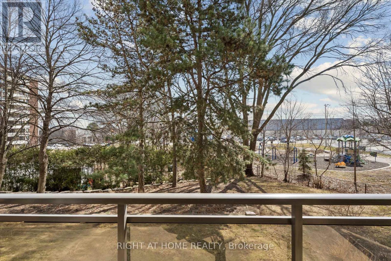 207 - 212 Kerr Street, Oakville, Ontario  L6K 3B1 - Photo 15 - W12947520