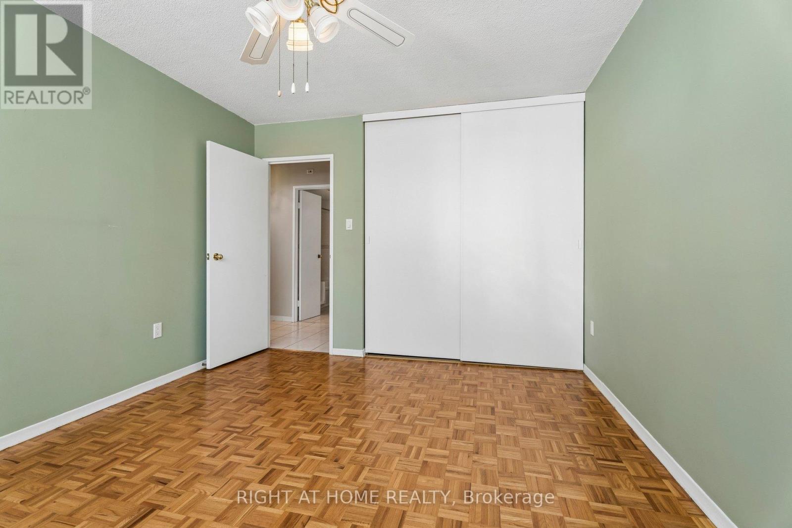 207 - 212 Kerr Street, Oakville, Ontario  L6K 3B1 - Photo 20 - W12947520