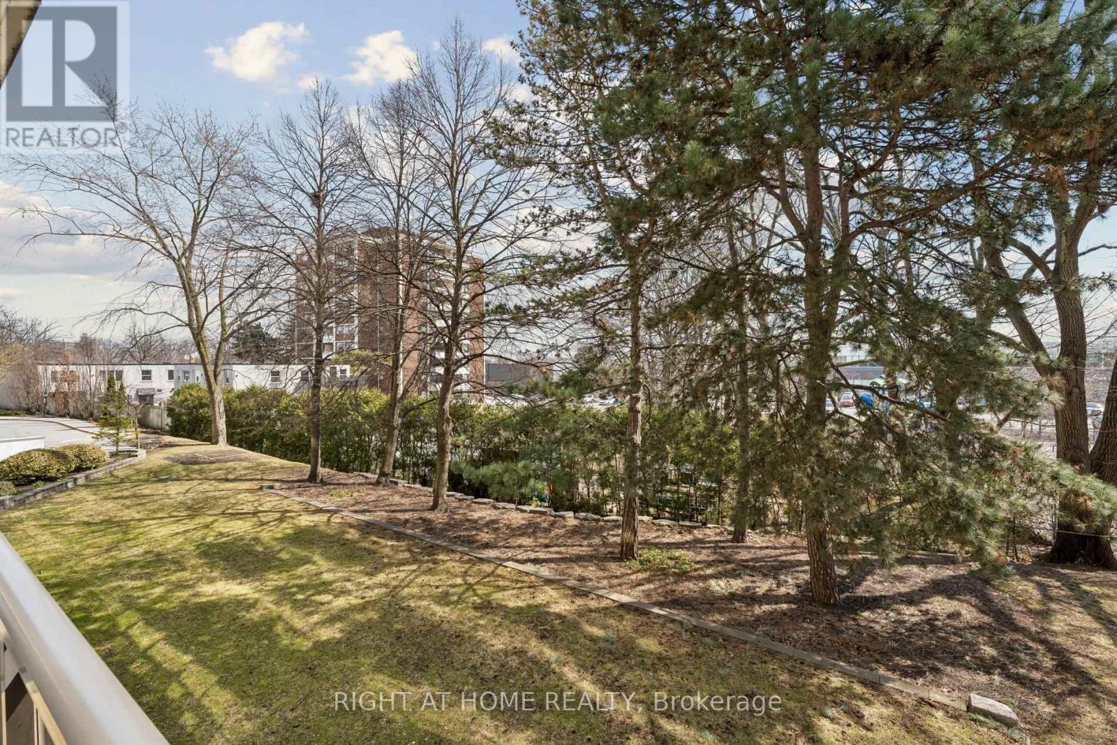 207 - 212 Kerr Street, Oakville, Ontario  L6K 3B1 - Photo 22 - W12947520