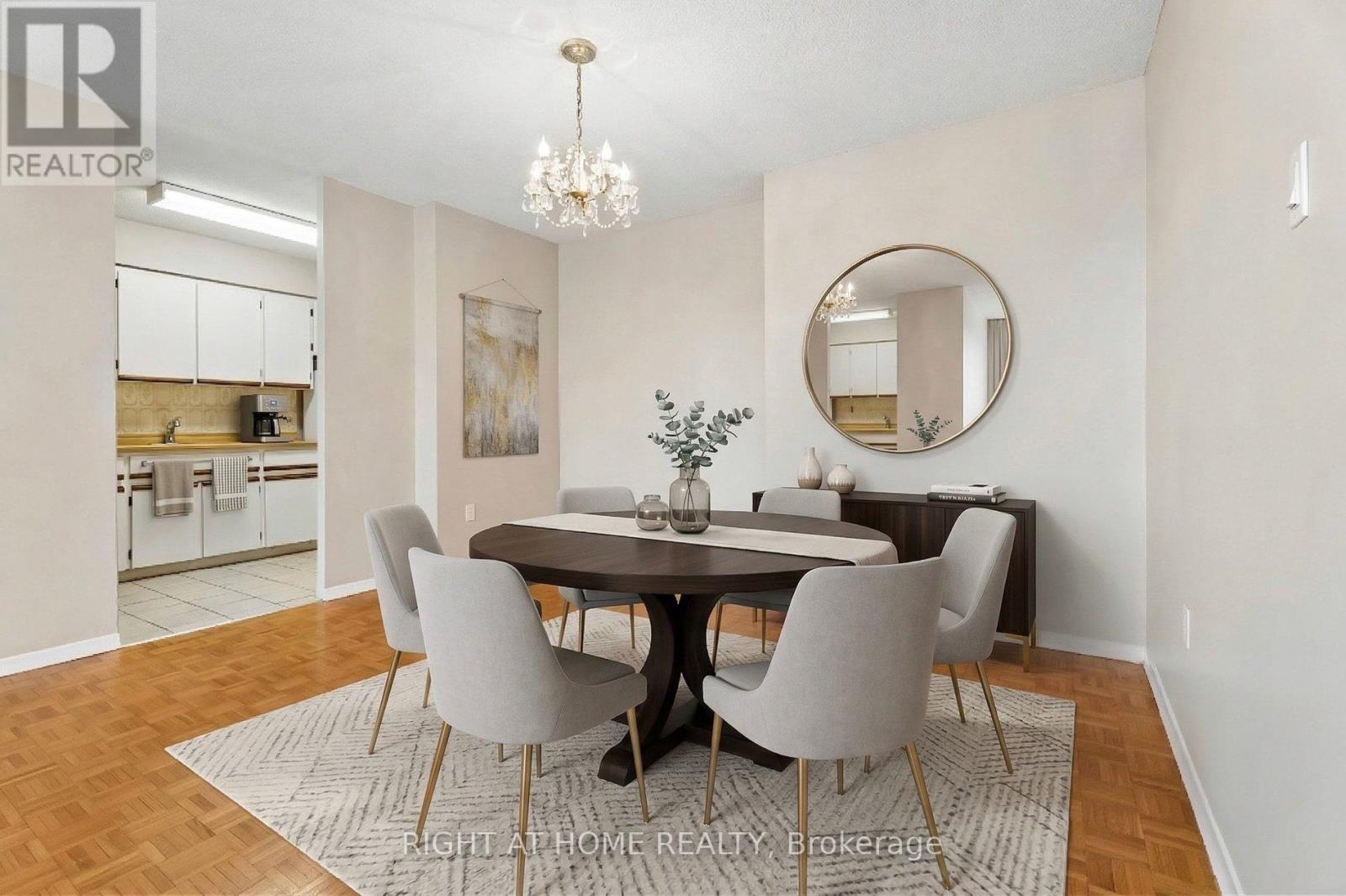 207 - 212 Kerr Street, Oakville, Ontario  L6K 3B1 - Photo 9 - W12947520